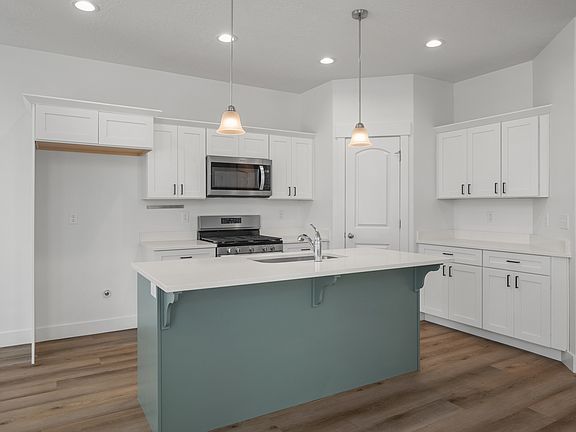 5th image of 1048 N Wayne Dr