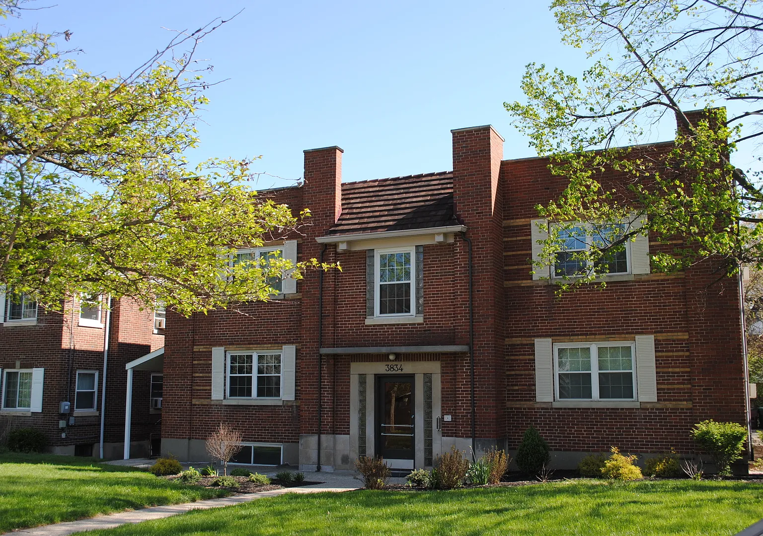 3834 Hyde Park — Photo 1