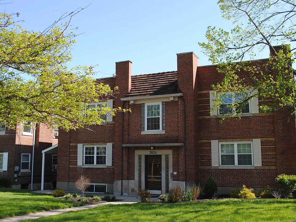 3834 Hyde Park