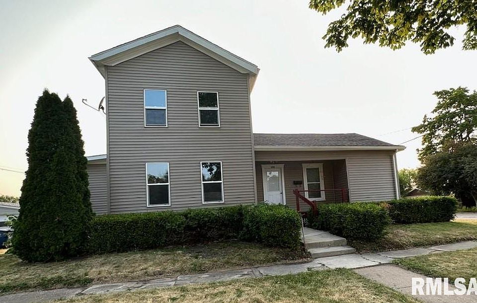 426 N 1st St, Monmouth, IL 61462 Zillow