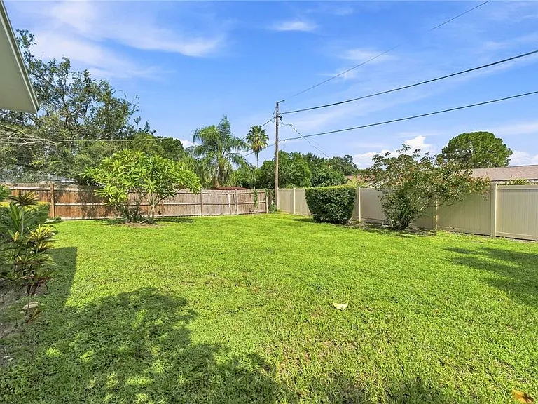 2855 Dueby St — Photo 28