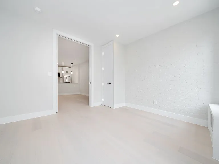 333 E 81st St #12A — Photo 5