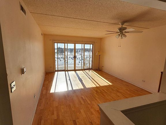 5th image of 7061 W Touhy Ave APT 507