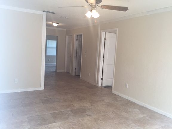 4th image of 1057 Tompkins Dr