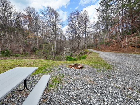 271 Tillman Rd, Bryson City, NC 28713
