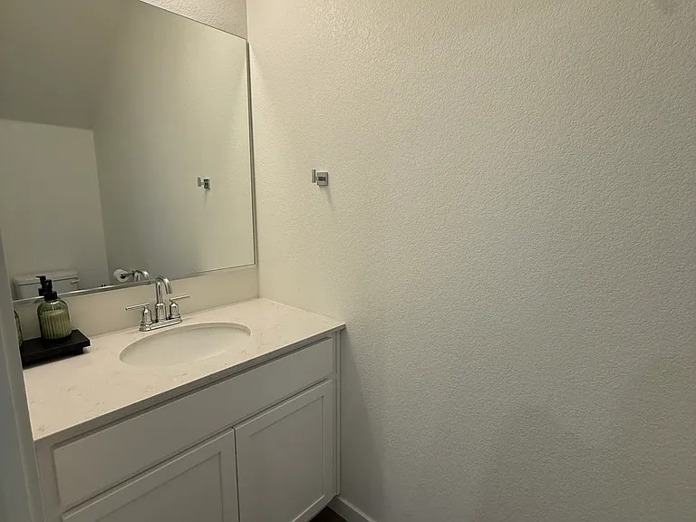 425 Condor Way — Photo 6