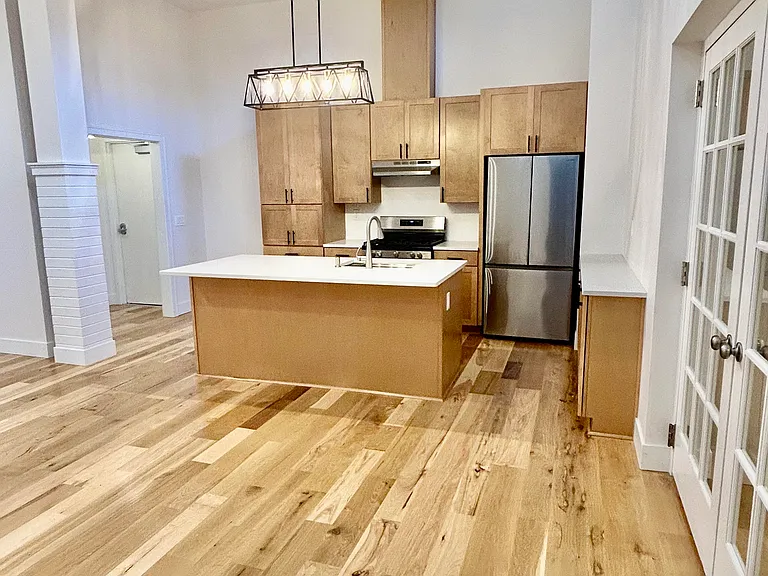 1639 Alameda Ave #102 — Photo 3