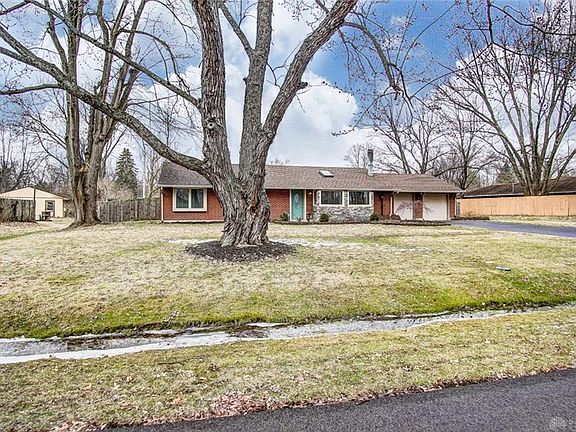 3rd image of 277 Joy Elizabeth Dr