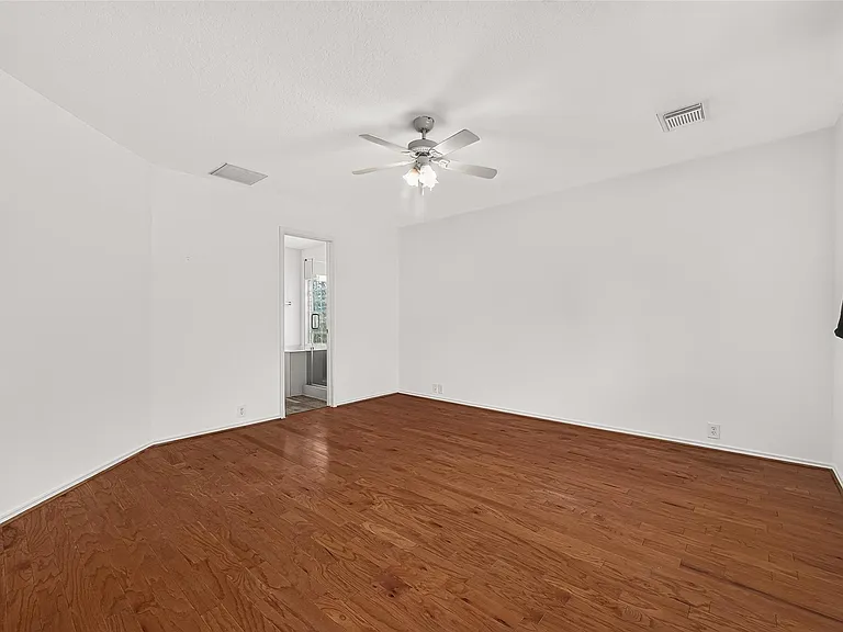 6807 Lauderwick Ct — Photo 31