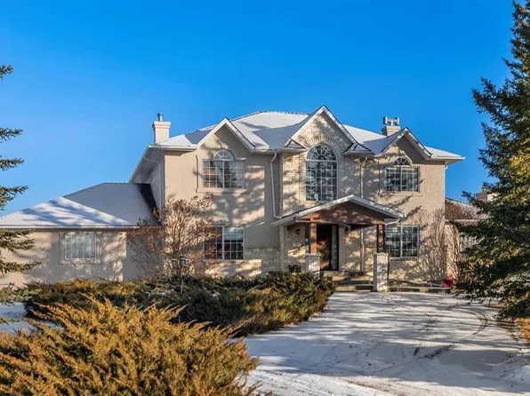 159 W Rosewood Dr SW, Rocky View County, AB T3Z 3K7