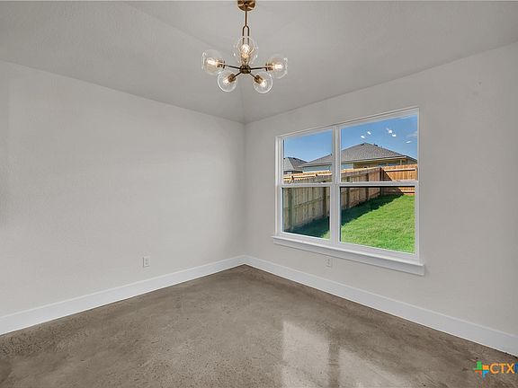 5th image of 1103 Lexington Dr