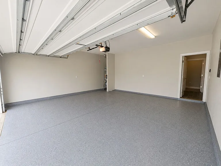981 Bronwyn Cir — Photo 31