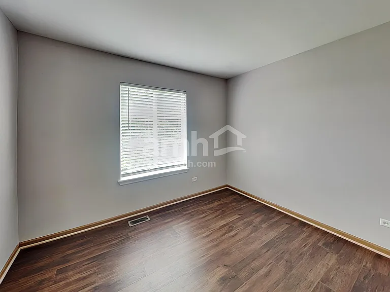 2415 Sisters Ct — Photo 15