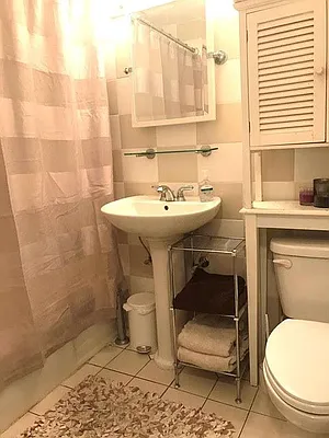 Sold by Luxe Group | media 18