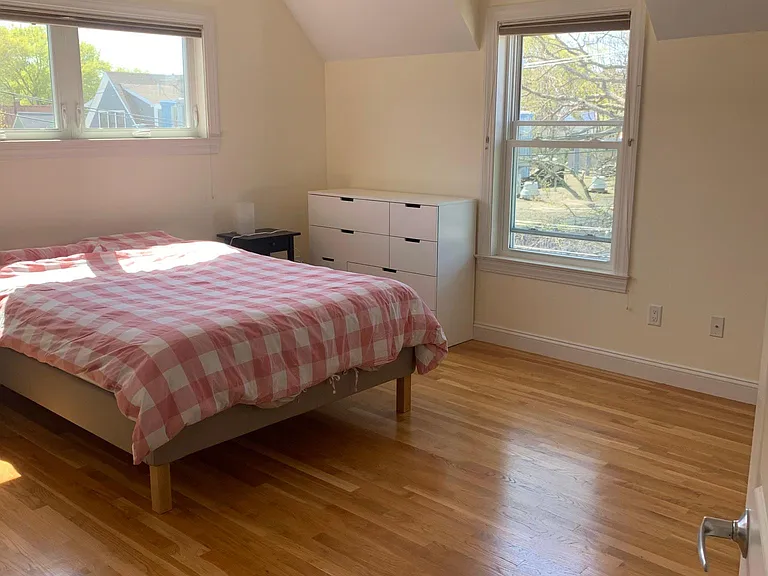 181 Cedar St — Photo 11