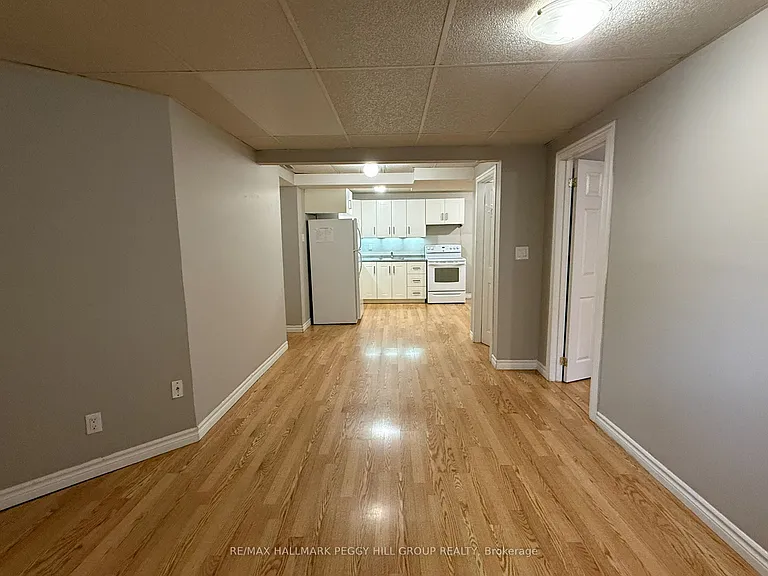 171 Hanmer St E #LOWER — Photo 4