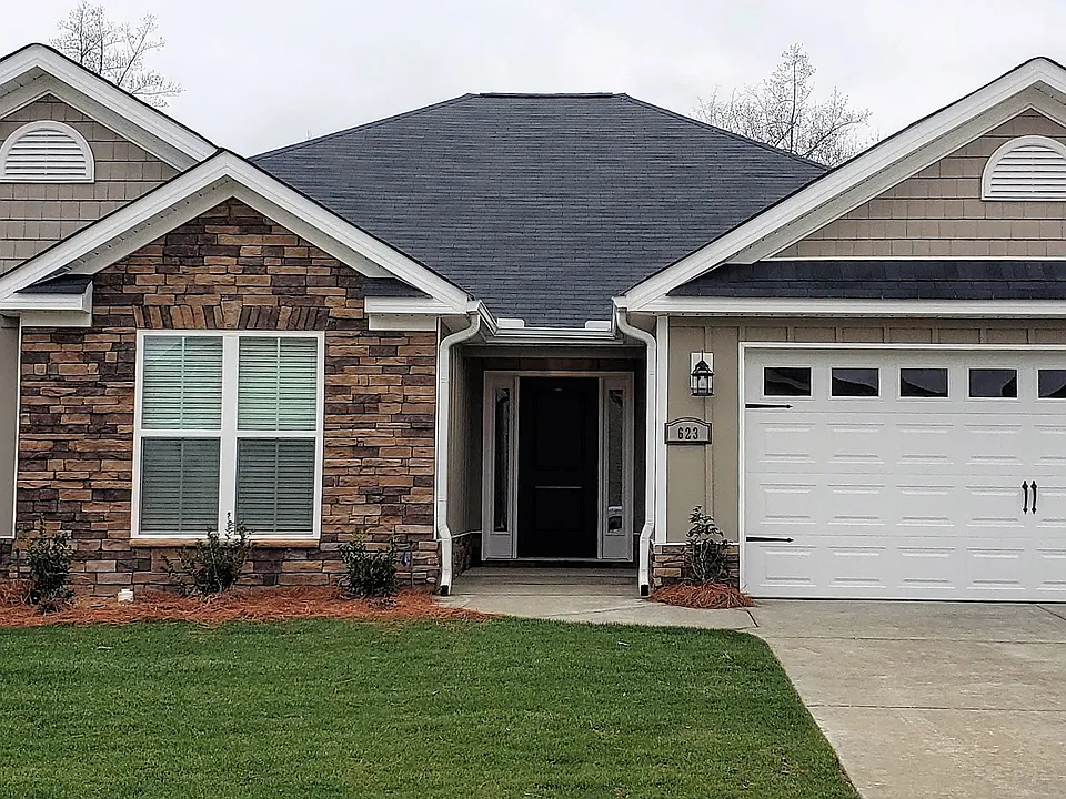 623 Jensen Ln