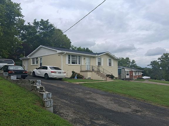 3rd image of 122 Mountainwood Dr