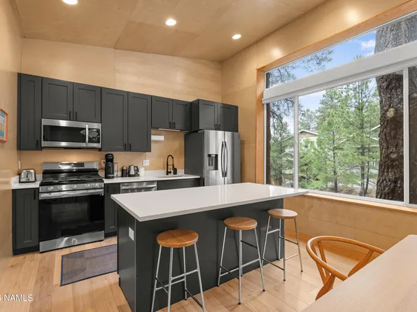 776 Kiowa, Flagstaff, AZ 86005