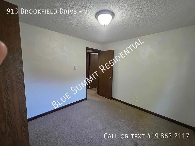 913 Brookfield Dr #7 — Photo 7