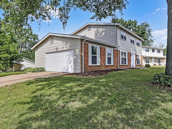 2nd image of 2240 Danelle Ct