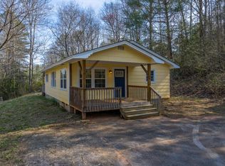 30 Holly Leaf Trl, Franklin, NC 28734