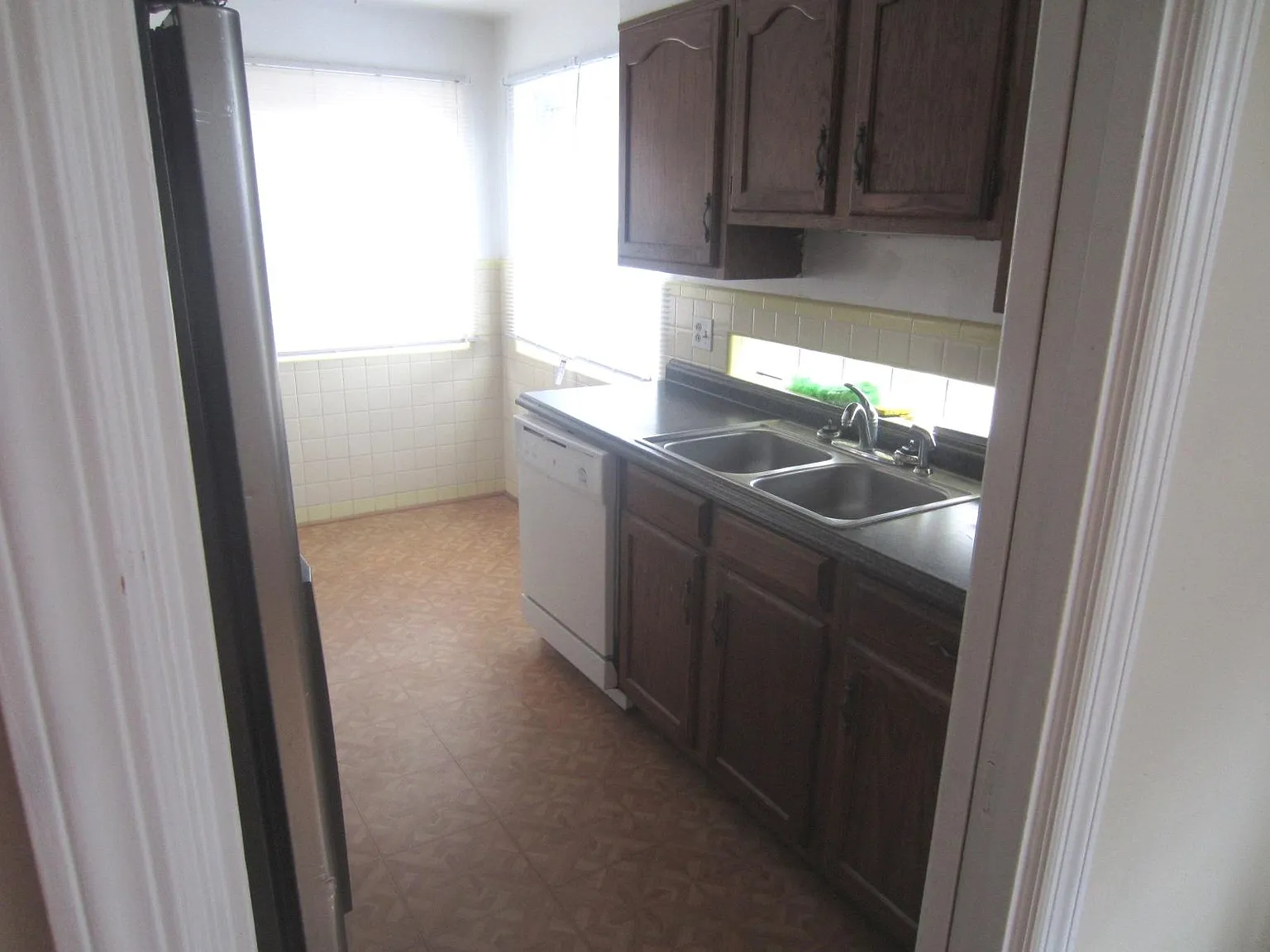 4936 Charlemar Drive — Photo 3