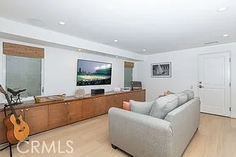 214 Marguerite Ave — Photo 8