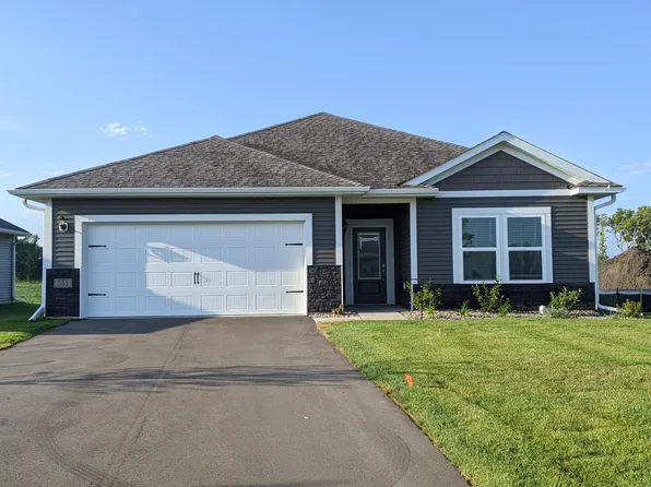 551 Valley Dr W, Annandale, MN 55302