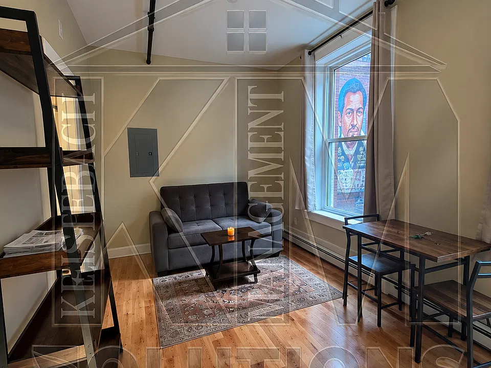 25 Main St #1