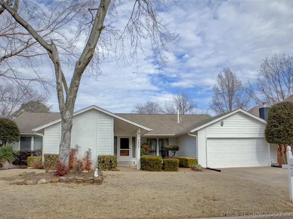 7027 E 99th Pl, Tulsa, OK 74133