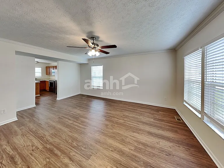 752 Keltoncrest Dr — Photo 6