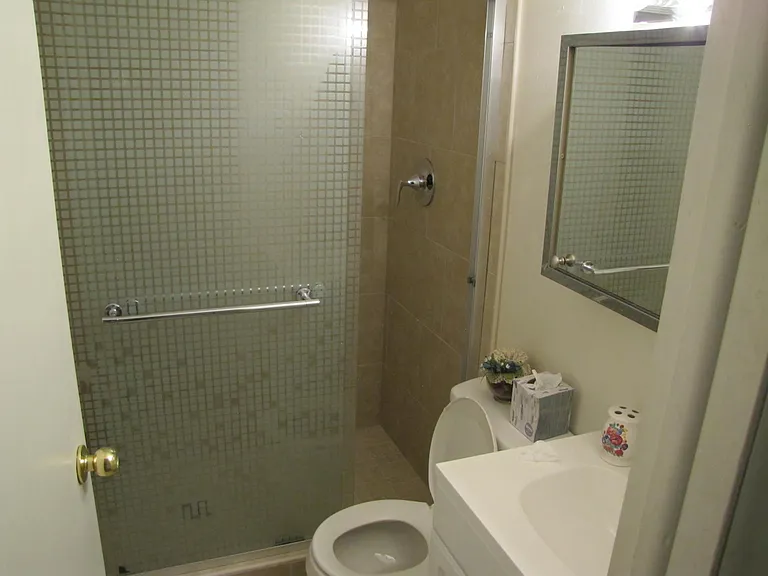 7909 York St #B — Photo 7