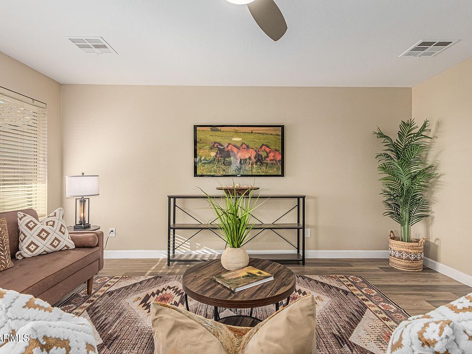 8212 S 74TH Avenue, Laveen, AZ 85339 | Zillow