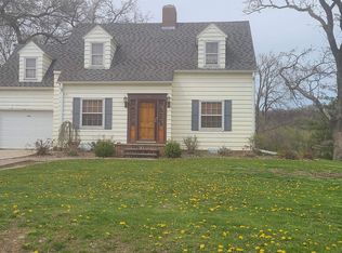 1002 1st St NW, Elkader, IA 52043