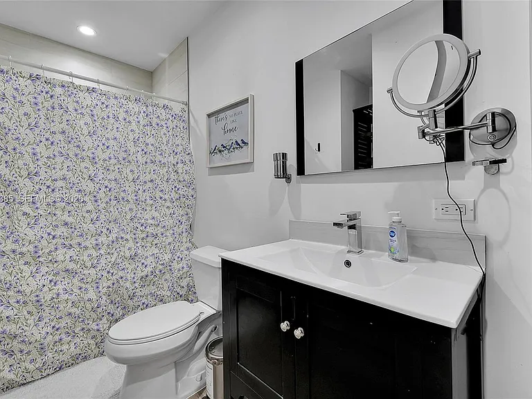 3614 SW 58th Ave — Photo 11