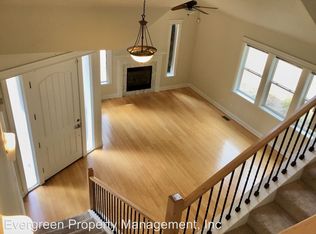 1300 SW Royal Ct, Gresham, OR 97080