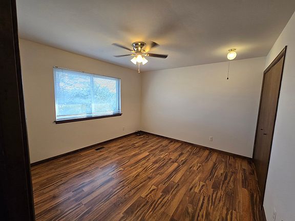 4th image of 1890 Dorr Rd