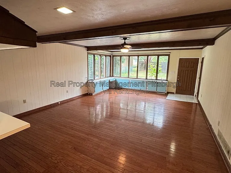 7009 Church St — Photo 8