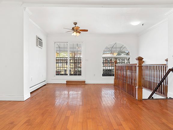 4th image of 2610 Ditmars Blvd #3