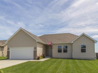 1104 8th St, Dallas Center, IA 50063
