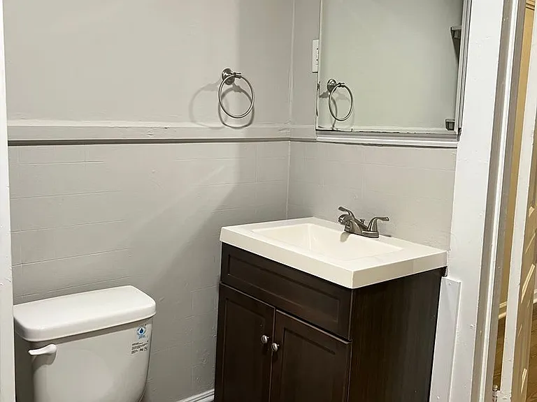 317 S Maple Ave — Photo 9