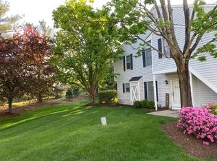 368 Burdock Ct #1, Three Bridges, NJ 08887