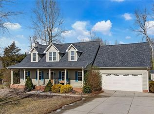 5541 Louis Sells Rd, Kernersville, NC 27284
