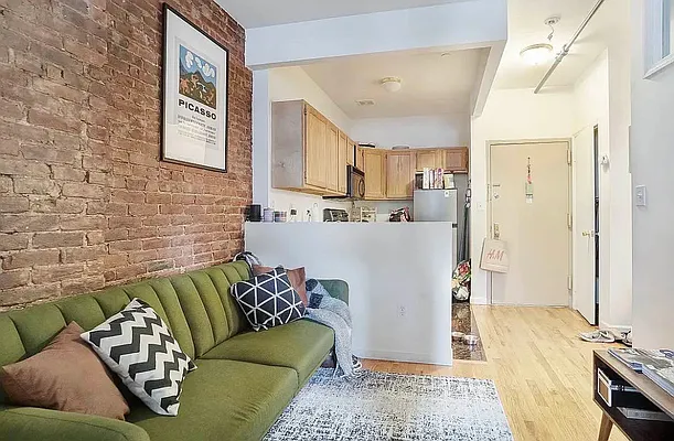 Rented by Living New York | media 11