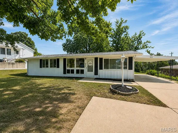 306 Sunshine Dr, Festus, MO 63028