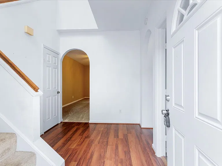 5403 Sasha Ct — Photo 5