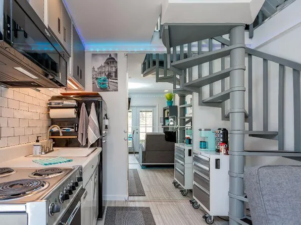 (undisclosed Address), Waynesboro, VA 22980