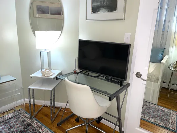 319 East 105th Street image 11 of 24