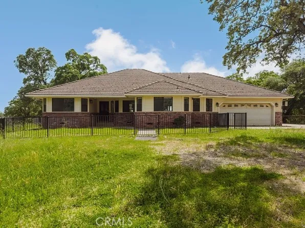 79 Indian Rock Dr, Oroville, CA 95966